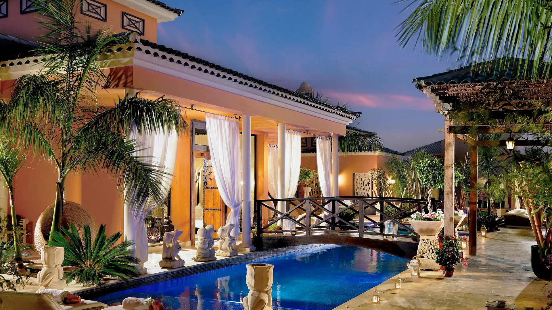 Royal Garden Villas, Luxury Hotel Costa Adeje