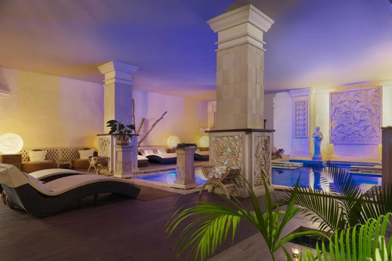 Royal Garden Villas, Luxury Hotel Costa Adeje