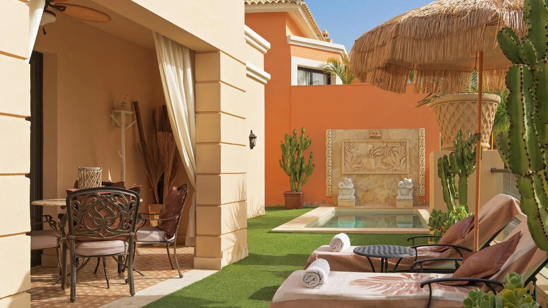 Royal Garden Villas, Luxury Hotel Costa Adeje